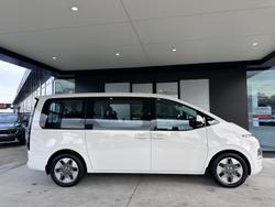 2025 Hyundai STARIA