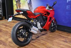 2017 Ducati SUPERSPORT Red