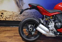 2017 Ducati SUPERSPORT Red