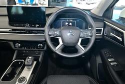2025 Mitsubishi Outlander LS