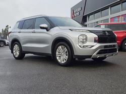 2023 Mitsubishi Outlander LS