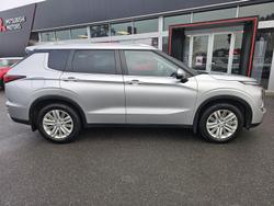 2023 Mitsubishi Outlander LS