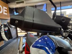 2026 BMW Motorrad F 900 GS ENDURO Racing blue metallic matt / Light white. (14-10)