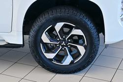 2024 Mitsubishi Pajero Sport GLS