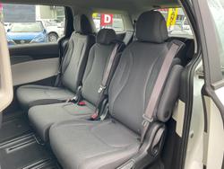 2022 Kia Carnival S