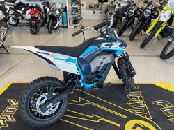 2023 CFMOTO CX-2E