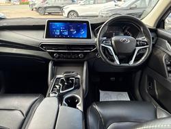 2022 LDV D90 Executive