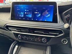2022 LDV D90 Executive