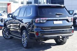 2025 Ford Everest Platinum