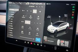 2022 Tesla Model 3 Rear-Wheel Drive