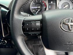 2020 Toyota Hilux SR5