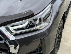 2020 Toyota Hilux SR5