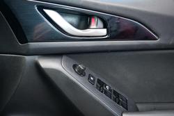 2015 Mazda 3 SP25
