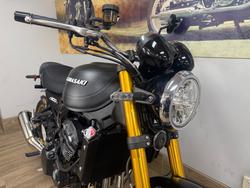 2025 Kawasaki Z900RS SE Black