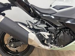 2026 Kawasaki NINJA 500 SE (LAMS) WHITE