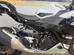 2026 Kawasaki NINJA 500 SE (LAMS) WHITE