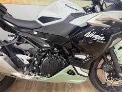 2026 Kawasaki NINJA 500 SE (LAMS) WHITE