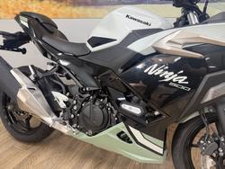 2026 Kawasaki NINJA 500 SE (LAMS) WHITE