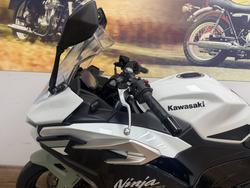 2026 Kawasaki NINJA 500 SE (LAMS) WHITE