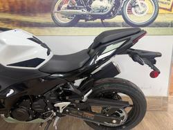 2026 Kawasaki NINJA 500 SE (LAMS) WHITE