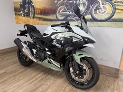 2026 Kawasaki NINJA 500 SE (LAMS) WHITE