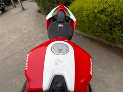 2024 DUCATI PANIGALE V2 BAYLISS 20TH ANNIV Red