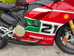 2024 DUCATI PANIGALE V2 BAYLISS 20TH ANNIV Red