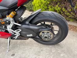 2024 DUCATI PANIGALE V2 BAYLISS 20TH ANNIV Red