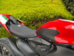 2024 DUCATI PANIGALE V2 BAYLISS 20TH ANNIV Red