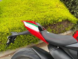 2024 DUCATI PANIGALE V2 BAYLISS 20TH ANNIV Red