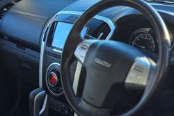 2019 Isuzu MU-X LS-T