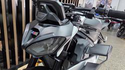 2025 BMW Motorrad M 1000 R WHITE