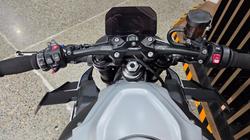 2025 BMW Motorrad M 1000 R WHITE