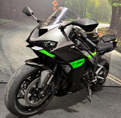 2026 Kawasaki NINJA ZX-6R (636) Grey