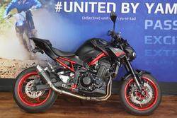 Kawasaki Z900 (ZR900)
