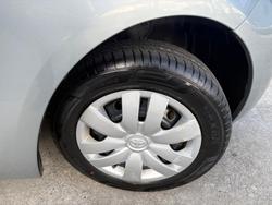 2010 Toyota Yaris YR