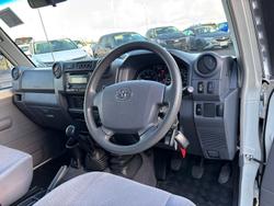 2018 Toyota Landcruiser GXL Troopcarrier