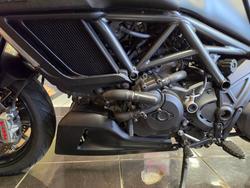 2017 Ducati DIAVEL BLACK
