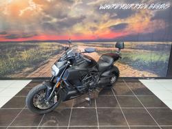 2017 Ducati DIAVEL BLACK