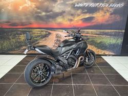 2017 Ducati DIAVEL BLACK
