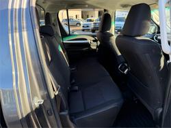 2021 TOYOTA HILUX SR5 (4x4)