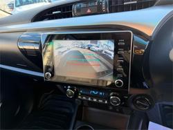2021 TOYOTA HILUX SR5 (4x4)