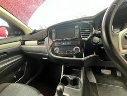 2013 Mitsubishi Outlander LS