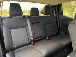 2026 Nissan Navara ST