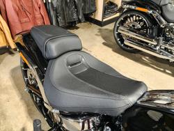 2025 HARLEY-DAVIDSON BREAKOUT 117 (FXBR) ROAD VIVID BLACK