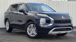 2023 Mitsubishi Outlander LS