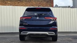2023 Mitsubishi Outlander LS