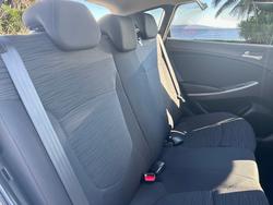 2015 Hyundai Accent Active