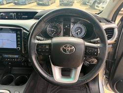 2023 Toyota Hilux SR5