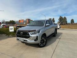 2023 Toyota Hilux SR5